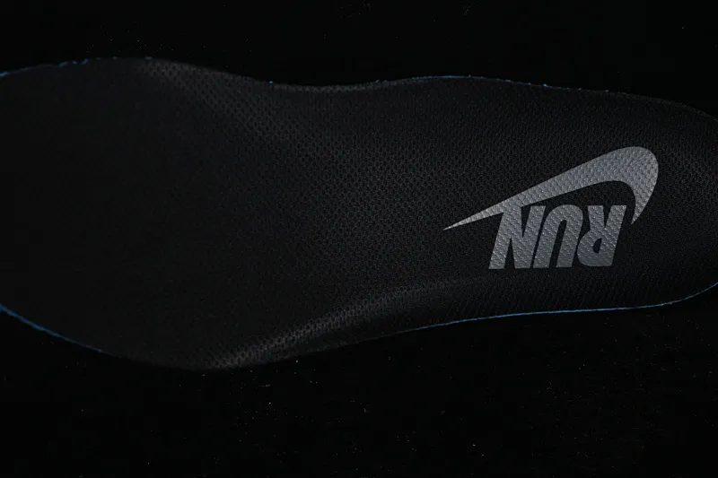 All Categories Nk Air Force 1 Air Force Series Nk Air Force 1 Low Air Force Low Nike Air Zoom Vomero Premium Nike Mesh Thick Sole Air Cushion Running Shoes IO7325-001